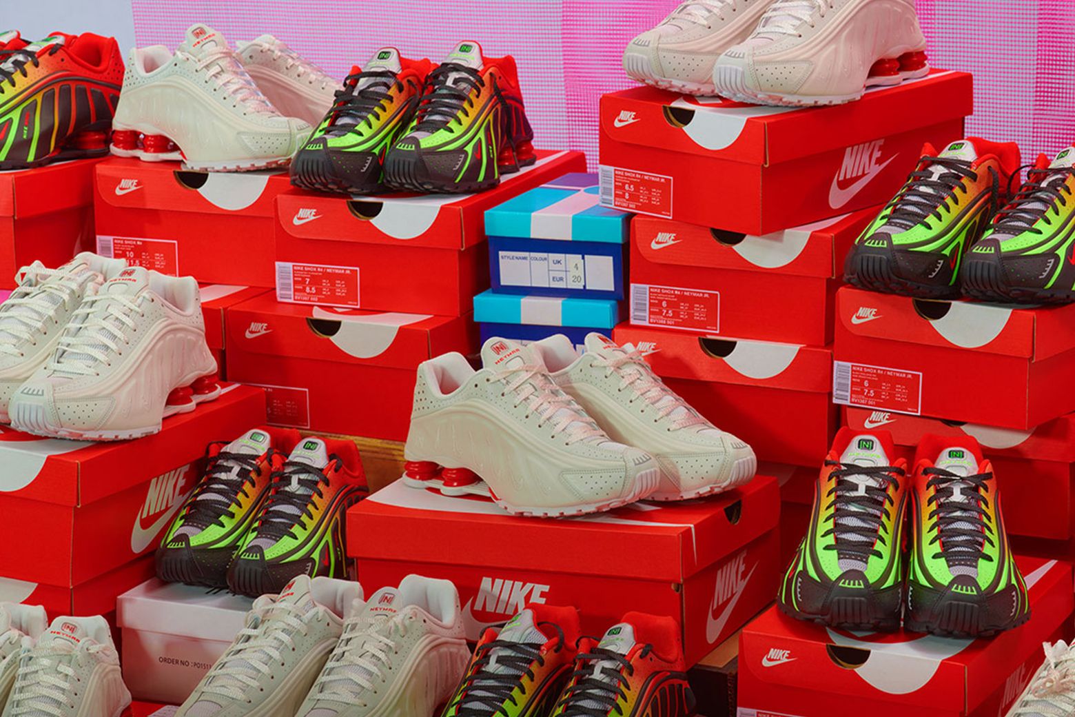 Nike Shox R4 x Neymar