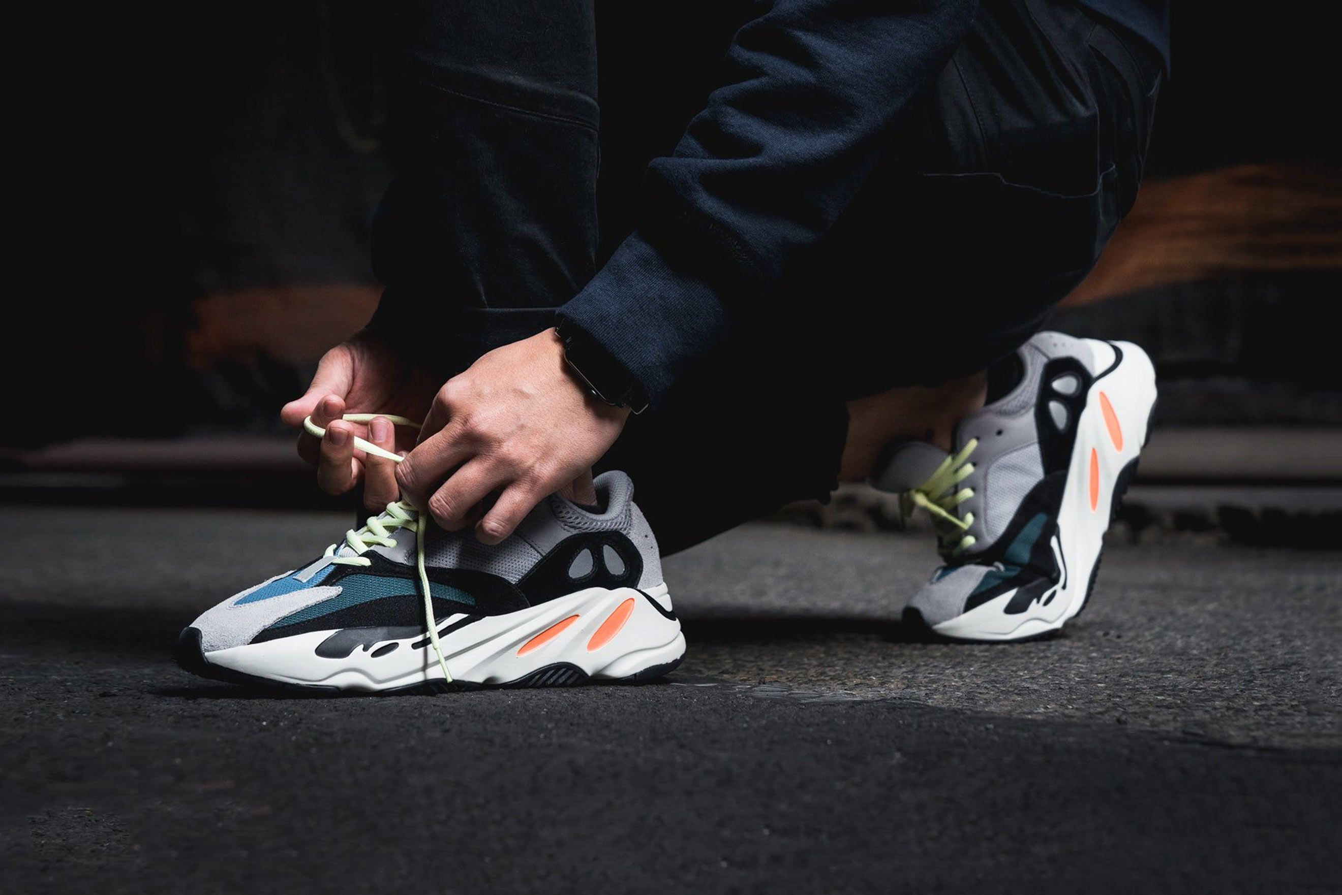 adidas Yeezy Boost 700